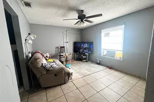 521 E Mason St, Fort Worth, TX 76110 - Photo 10