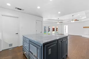 2201 Mistletoe Blvd, Fort Worth, TX 76110 - Photo 8