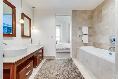 2200 Victory Avenue #701, Dallas, TX 75219 - Photo 18