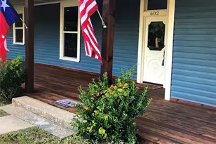 602 S Main St, Farmersville, TX 75442 - Photo 2