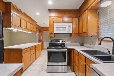 8756 Panther Drive, Woodway, TX 76712 - Photo 14