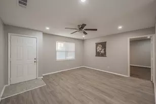 319 Cypress St, Duncanville, TX 75137 - Photo 8