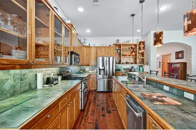 200 Cayuga Trail, Lake Kiowa, TX 76240 - Photo 14