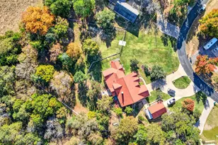 200 Cayuga Trail, Lake Kiowa, TX 76240 - Photo 6