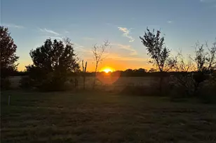 728 County Rd 44050, Powderly, TX 75473 - Photo 24