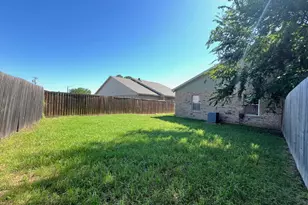 746 Carroll Ln, Lewisville, TX 75067 - Photo 24