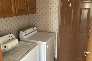 110 N Crockett St, Edgewood, TX 75117 - Photo 4