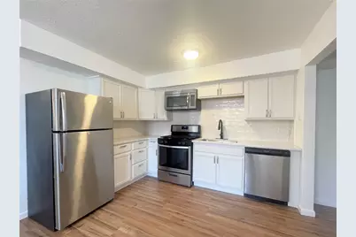 2309 Wesley Street #B, Greenville, TX 75401 - Photo 4