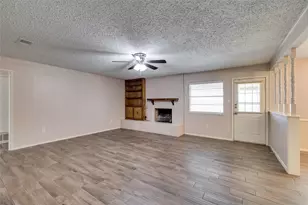 504 S Colonial Dr, Cleburne, TX 76033 - Photo 10