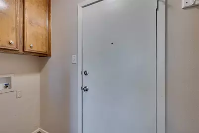 504 S Colonial Drive, Cleburne, TX 76033 - Photo 26