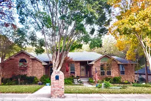 537 Ten Mile Dr, DeSoto, TX 75115 - Photo 2