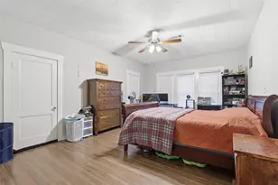 618 Granbury St, Cleburne, TX 76033 - Photo 34