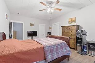 618 Granbury St, Cleburne, TX 76033 - Photo 32