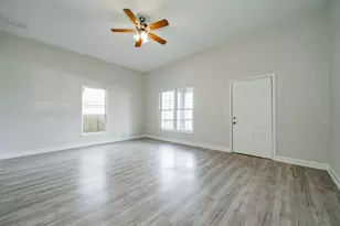 3419 Washington St, Greenville, TX 75401 - Photo 6