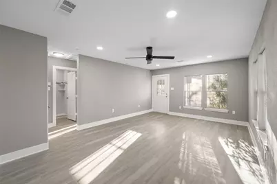 702 E 1st Avenue, Corsicana, TX 75110 - Photo 8