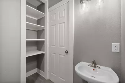 702 E 1st Avenue, Corsicana, TX 75110 - Photo 22