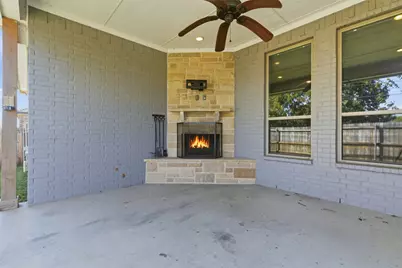 1617 Hawthorne Street, Cleburne, TX 76033 - Photo 34