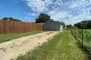 10606 County Rd 1020, Burleson, TX 76028 - Photo 2