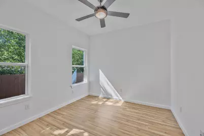 2617 Hillside Drive, Granbury, TX 76048 - Photo 8