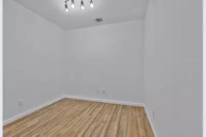 2617 Hillside Drive, Granbury, TX 76048 - Photo 14