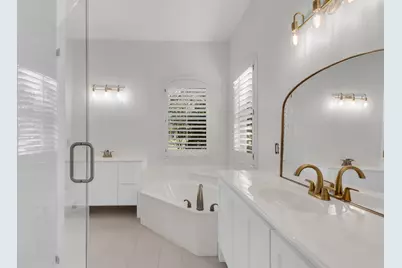 2200 Twin Creeks Court, Pilot Point, TX 76258 - Photo 10