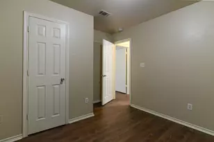 2419 Talco Dr, Dallas, TX 75241 - Photo 8