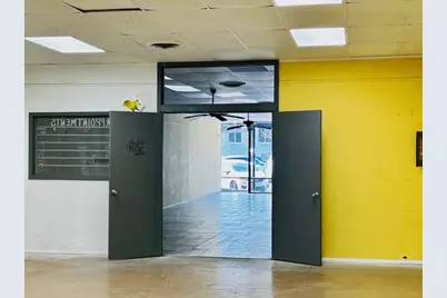 109 S Travis Street, Sherman, TX 75090 - Photo 16