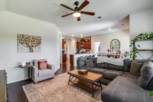 634 Jamestown Ln, Fate, TX 75189 - Photo 8