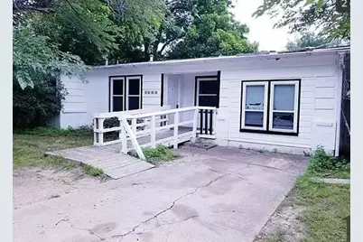 5400 Purington Avenue, Fort Worth, TX 76112 - Photo 2