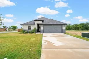 816 Tesslynn Ave, Godley, TX 76044 - Photo 2