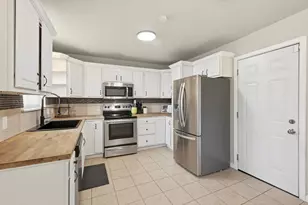 3513 Bewley St, North Richland Hills, TX 76117 - Photo 10