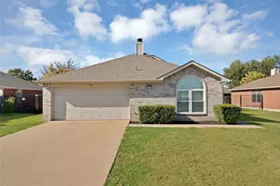 308 Chestnut St, Forney, TX 75126 - Photo 4