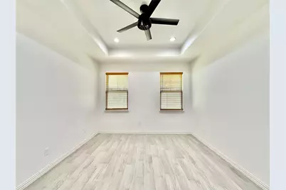 5609 San Jacinto Drive, Granbury, TX 76048 - Photo 10