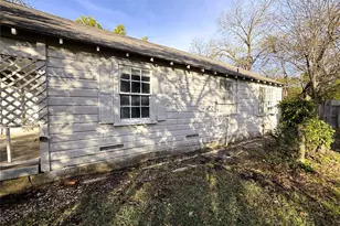 402 W 4th St, Kaufman, TX 75142 - Photo 14