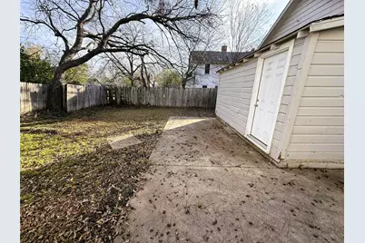 402 W 4th Street #1, Kaufman, TX 75142 - Photo 18