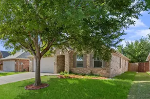 2328 Aurora Dr, Little Elm, TX 75068 - Photo 2