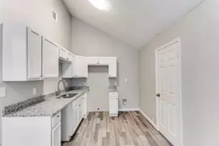 456 Little Valley Ct, Fort Worth, TX 76108 - Photo 8