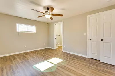 2725 Livingston Avenue, Fort Worth, TX 76110 - Photo 8