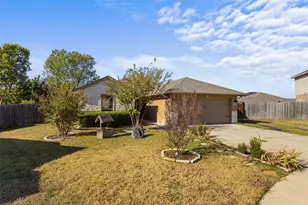 4044 St Christian St, Fort Worth, TX 76119 - Photo 2