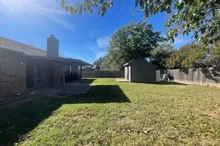 6413 Alta Vista Dr, Watauga, TX 76148 - Photo 20