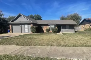 6413 Alta Vista Dr, Watauga, TX 76148 - Photo 2