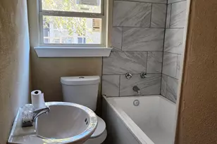 1408 S Fitzhugh Ave, Dallas, TX 75223 - Photo 16