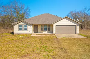 121 N Washburn Rd, Bells, TX 75414 - Photo 36