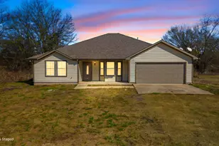 121 N Washburn Rd, Bells, TX 75414 - Photo 2