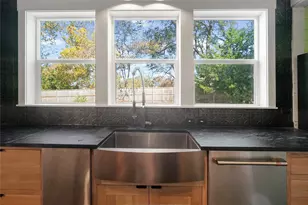 301 E Santa Fe St, Farmersville, TX 75442 - Photo 12