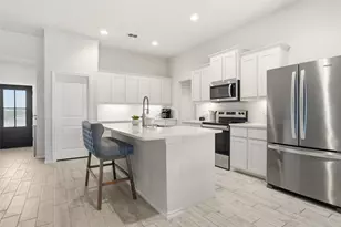 2673 River Bank Dr, Burleson, TX 76028 - Photo 2