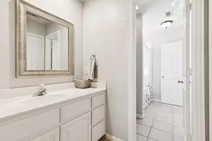 1060 Rosewood Dr, Grapevine, TX 76051 - Photo 32
