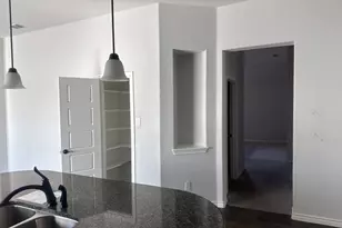 1819 Isabella Ct, Glenn Heights, TX 75154 - Photo 8