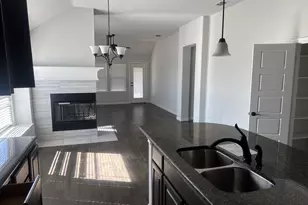 1819 Isabella Ct, Glenn Heights, TX 75154 - Photo 6