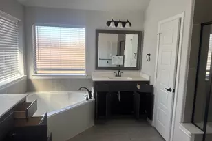 1819 Isabella Ct, Glenn Heights, TX 75154 - Photo 18